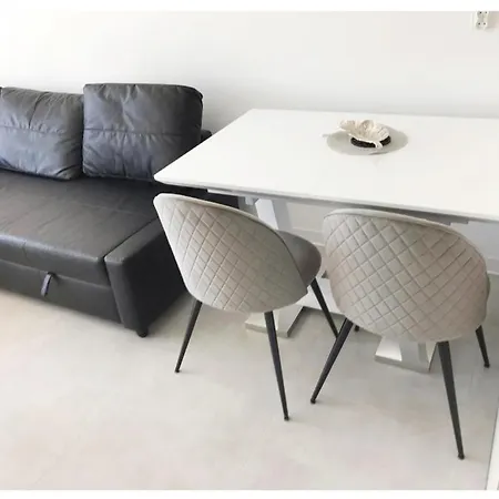 Apartment 17
